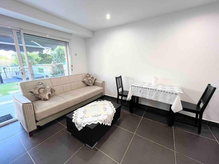 Appartement Elegant - 12Min Cdg 다마르탱-앙-고엘르 외부 사진